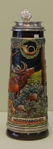 Liesl mit Jagdmotiv