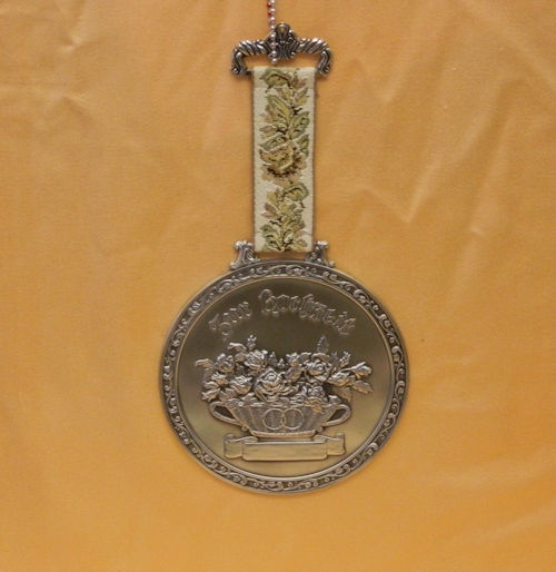 Zinnmedaillon Hochzeit
